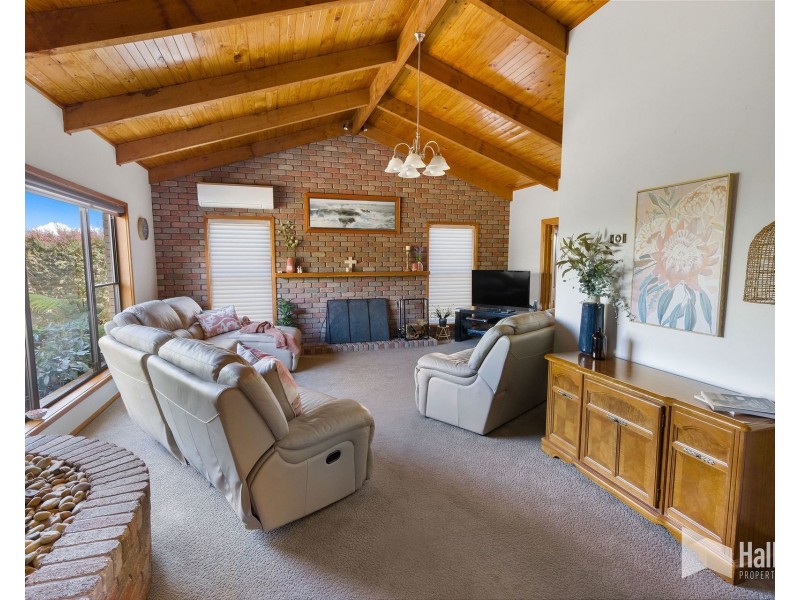 15 Autumn Drive, Ambleside TAS 7310