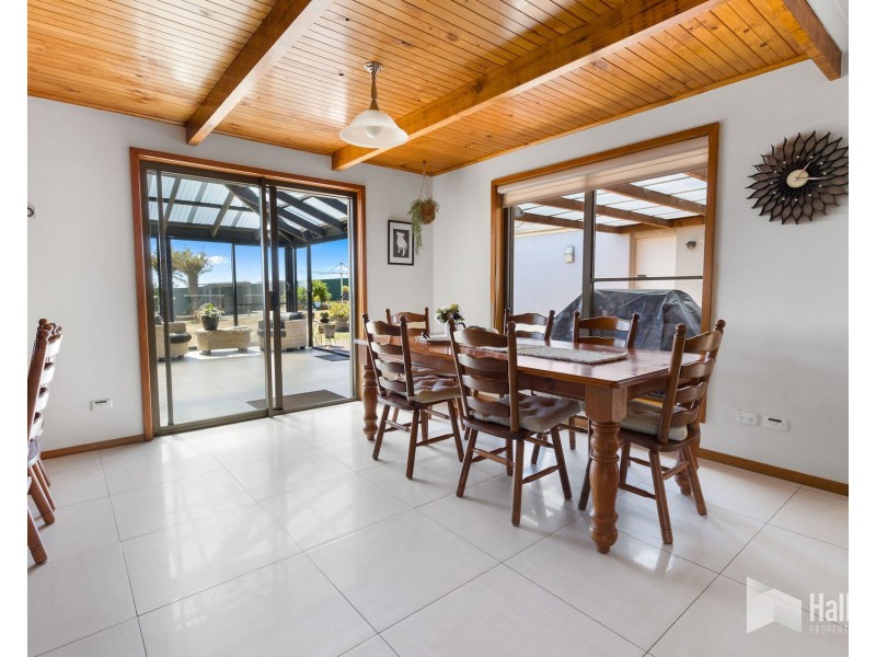 15 Autumn Drive, Ambleside TAS 7310