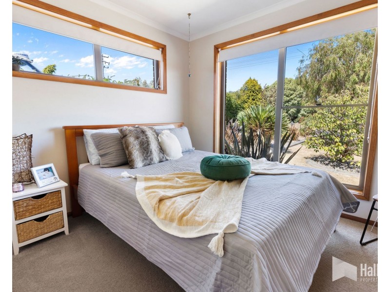 15 Autumn Drive, Ambleside TAS 7310