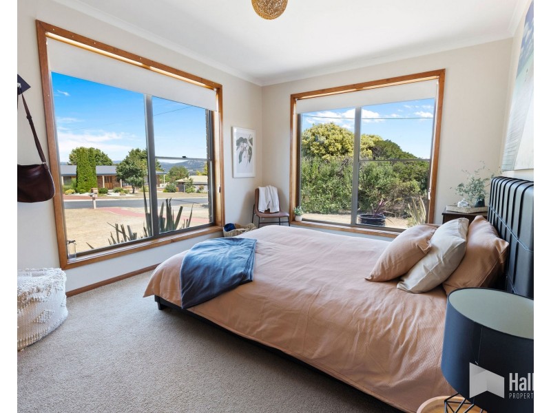 15 Autumn Drive, Ambleside TAS 7310