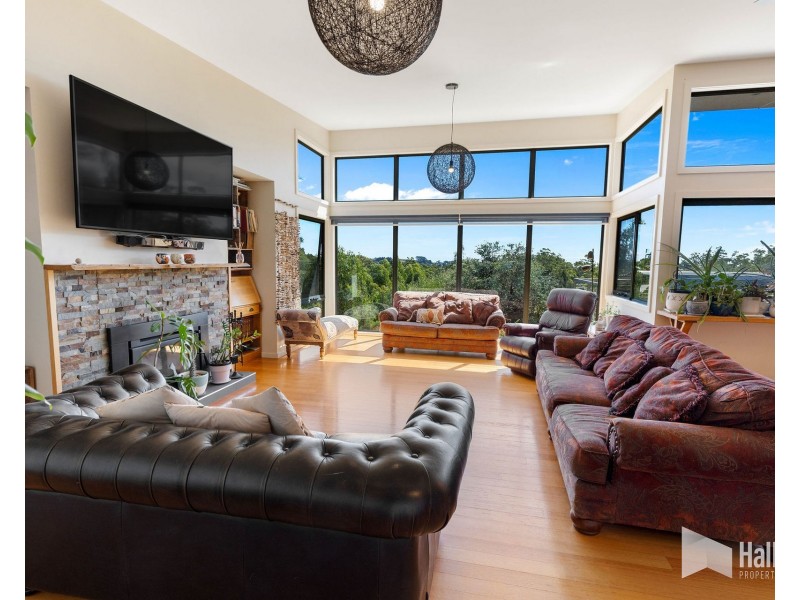 10 Woodland Grove, Tugrah TAS 7310