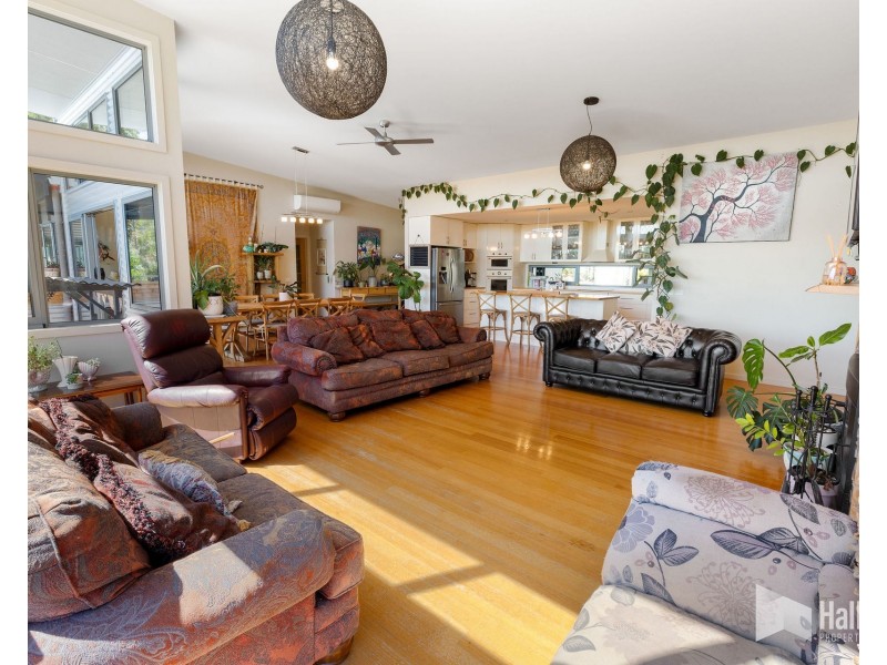 10 Woodland Grove, Tugrah TAS 7310