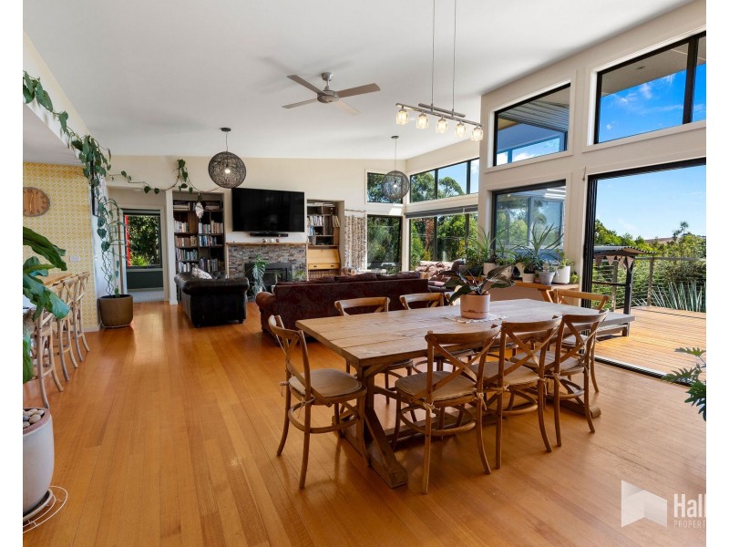 10 Woodland Grove, Tugrah TAS 7310