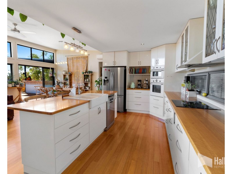 10 Woodland Grove, Tugrah TAS 7310