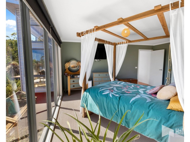 10 Woodland Grove, Tugrah TAS 7310