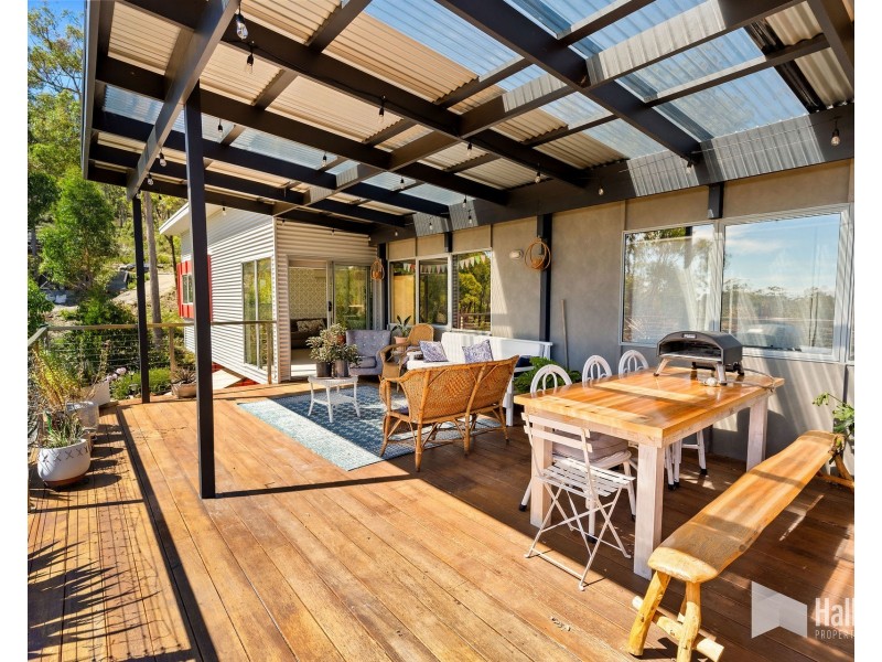 10 Woodland Grove, Tugrah TAS 7310