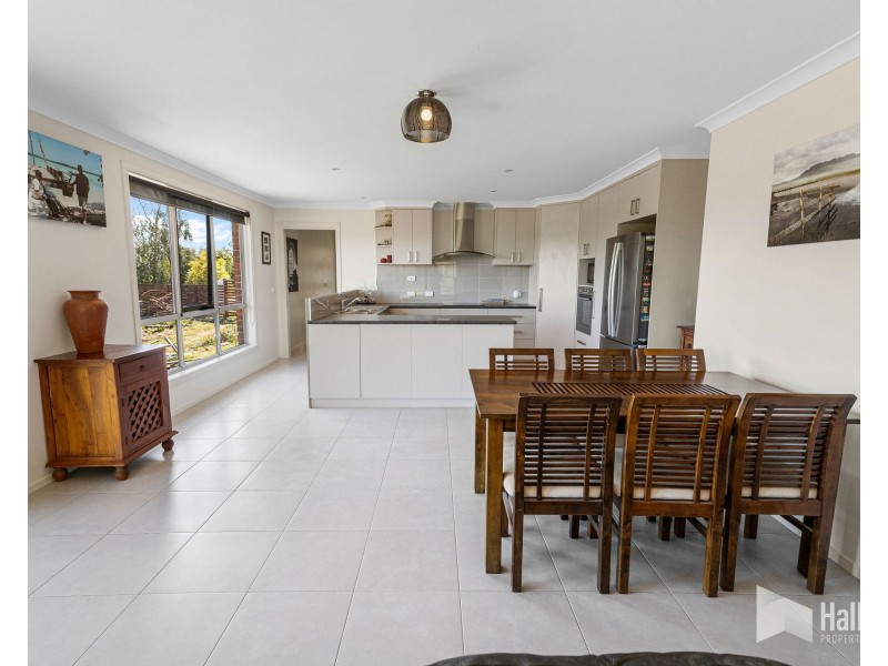 19 Hedstrom Drive, Stony Rise TAS 7310