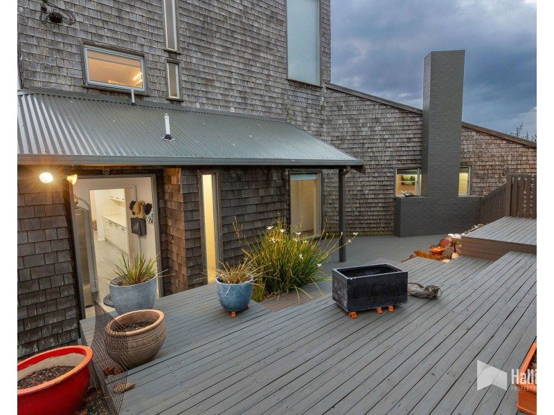 1 Chalmers Lane, Devonport TAS 7310