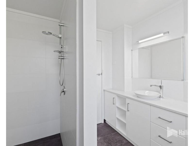 1 Chalmers Lane, Devonport TAS 7310