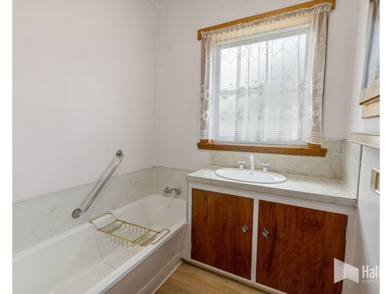 11 Thomas Street, Latrobe TAS 7307