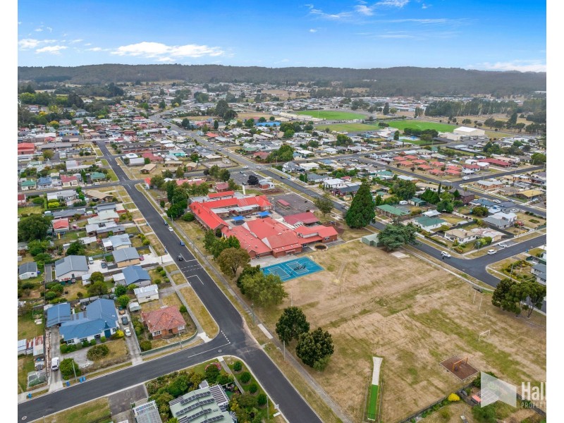 11 Thomas Street, Latrobe TAS 7307