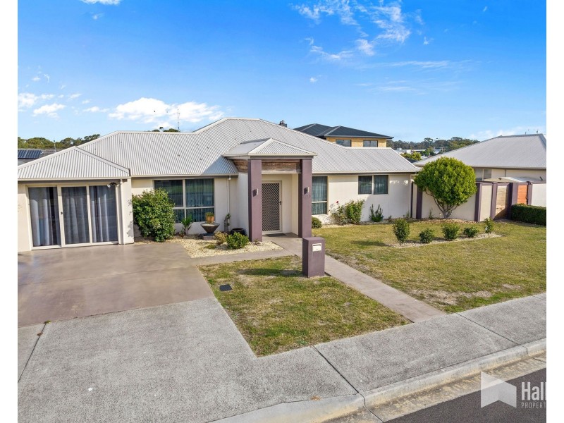 2/10 Haven Drive, Shearwater TAS 7307