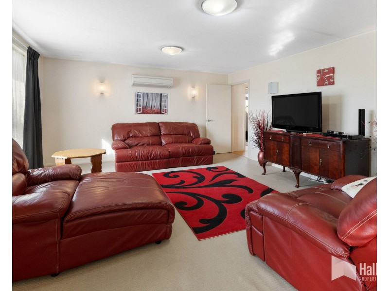 2/10 Haven Drive, Shearwater TAS 7307
