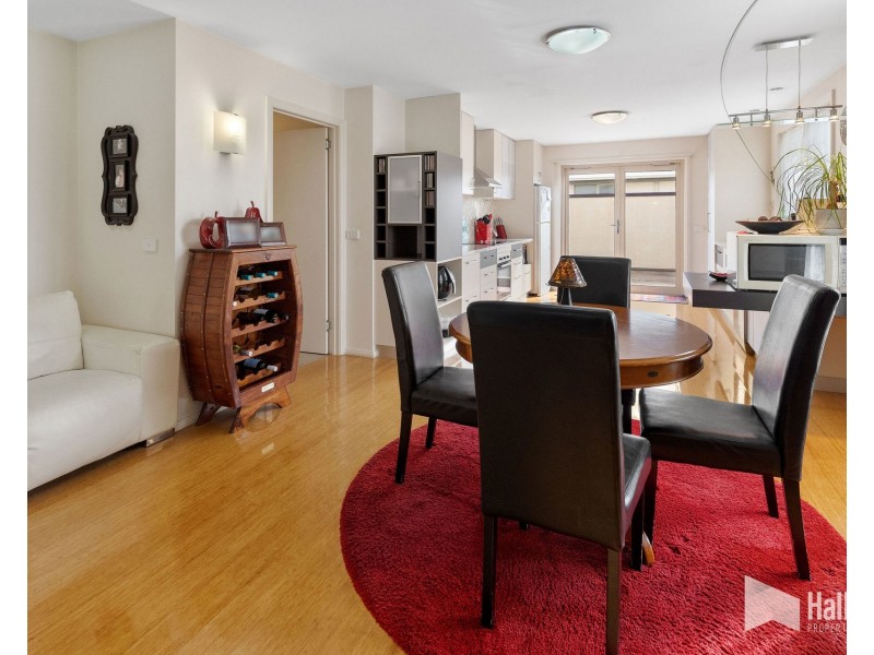 2/10 Haven Drive, Shearwater TAS 7307