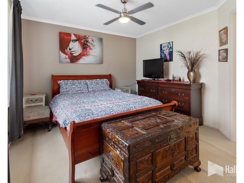 2/10 Haven Drive, Shearwater TAS 7307