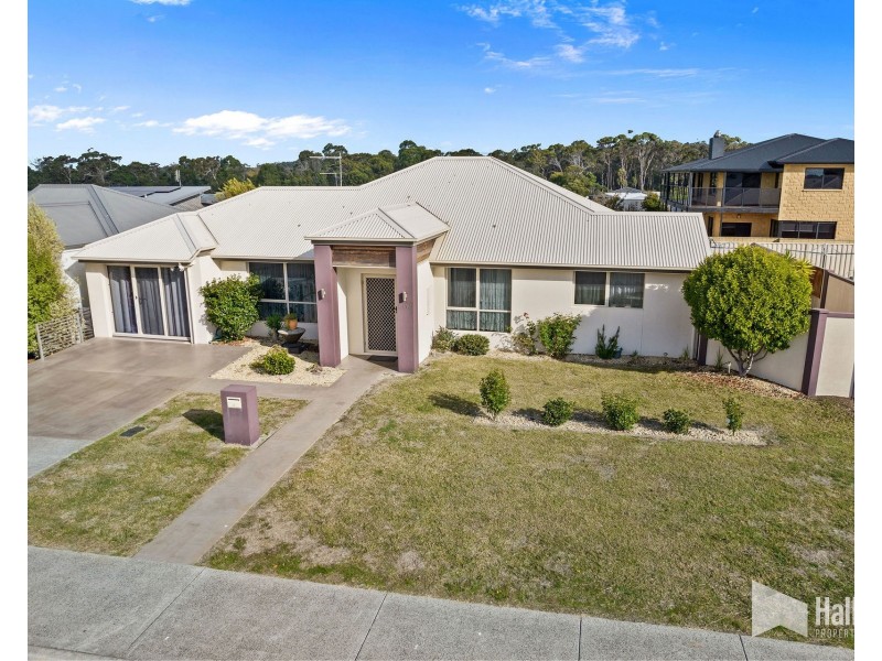 2/10 Haven Drive, Shearwater TAS 7307