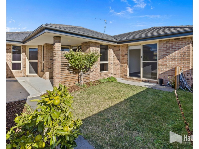 2/15 Club Drive, Shearwater TAS 7307
