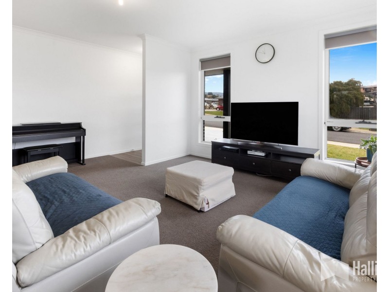 39 Dana Drive, Devonport TAS 7310
