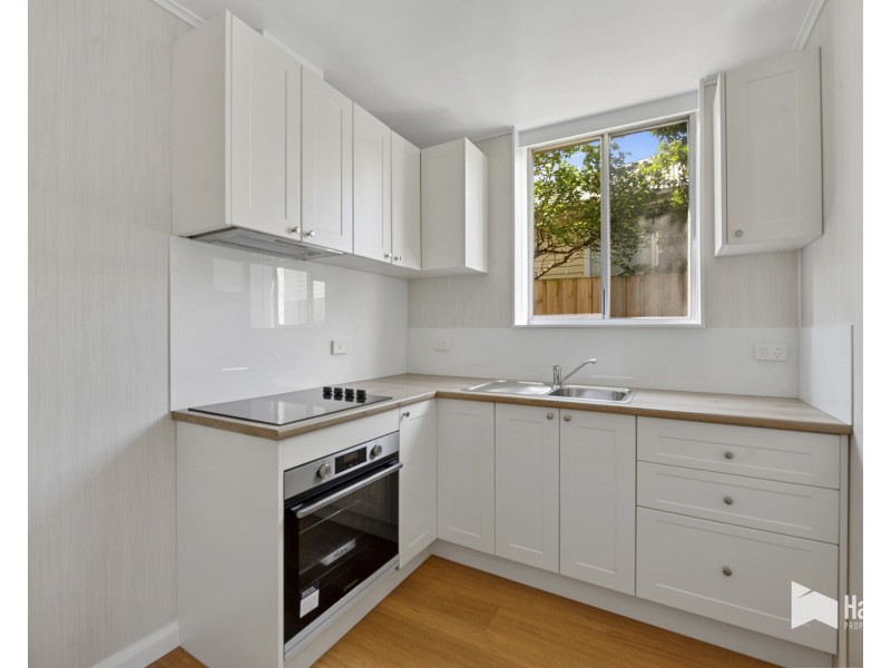 1/74 Steele Street, Devonport TAS 7310