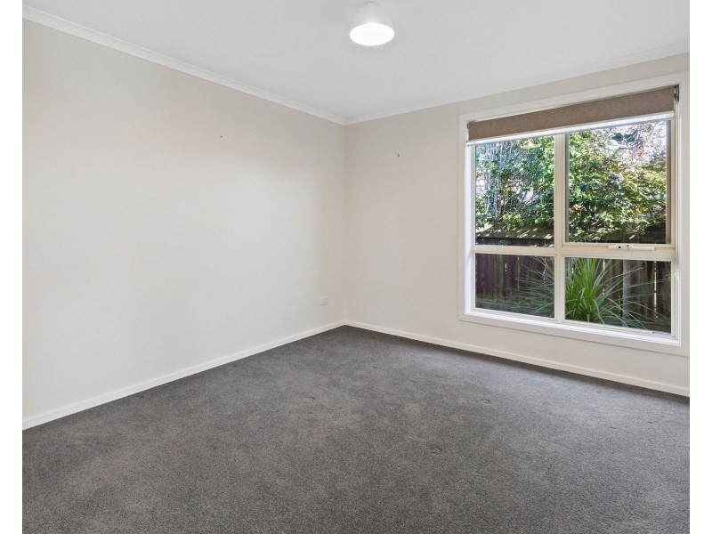 2/15 Club Drive, Shearwater TAS 7307