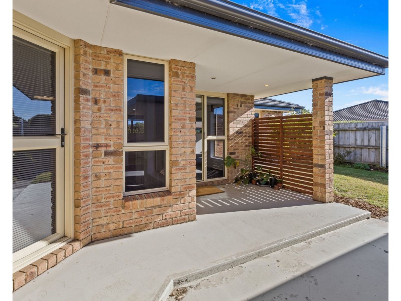 2/15 Club Drive, Shearwater TAS 7307