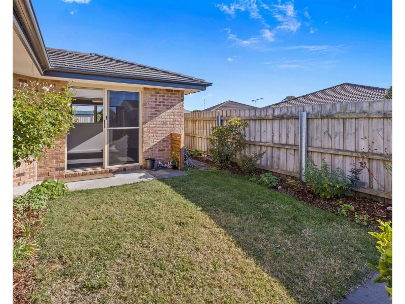 2/15 Club Drive, Shearwater TAS 7307