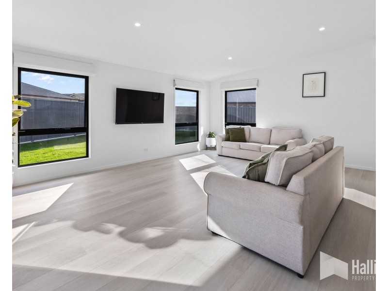 24 Hugo Court, Ulverstone TAS 7315