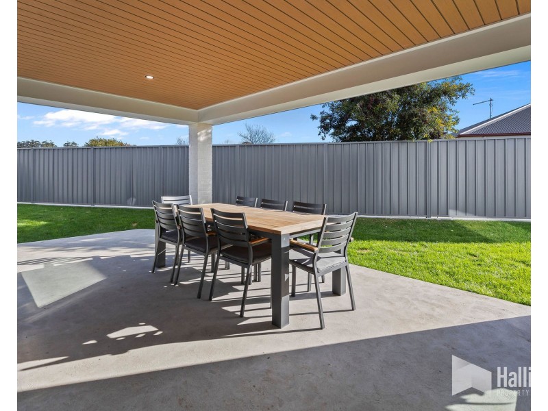 24 Hugo Court, Ulverstone TAS 7315