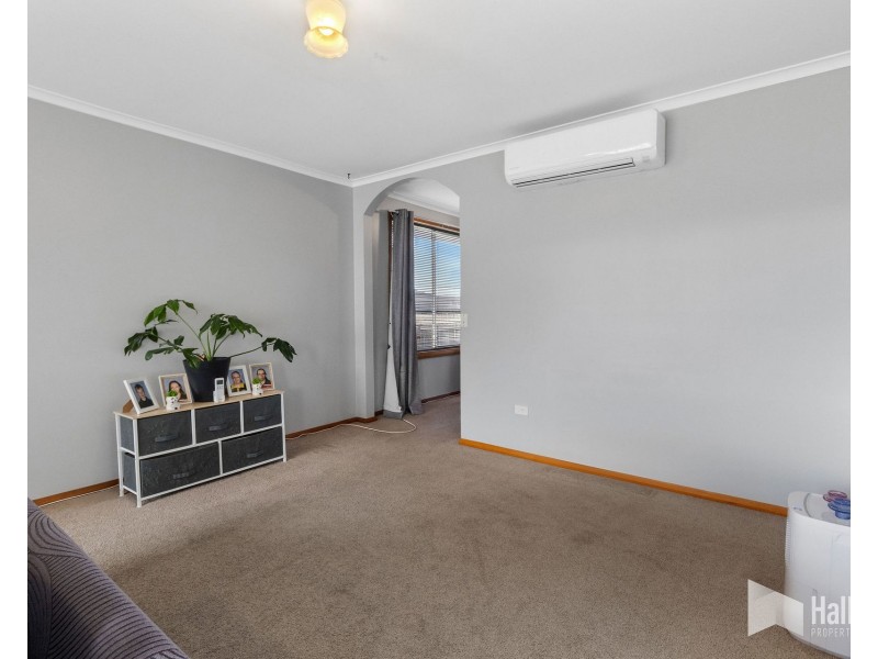 33 Greenway Avenue, Devonport TAS 7310