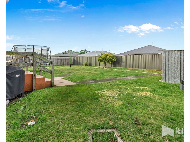 33 Greenway Avenue, Devonport TAS 7310