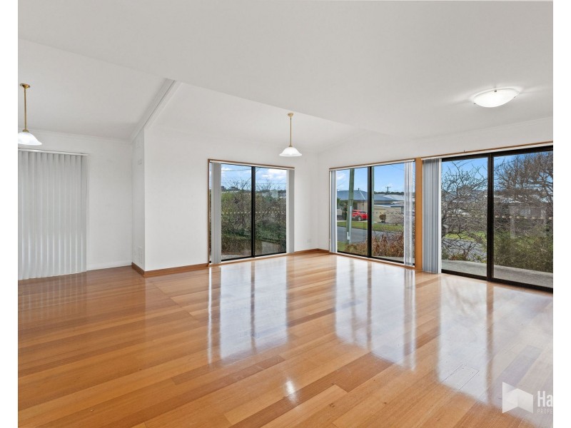 4 Freer Street, Shearwater TAS 7307