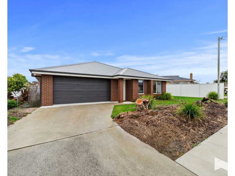 14 Club Drive, Shearwater TAS 7307