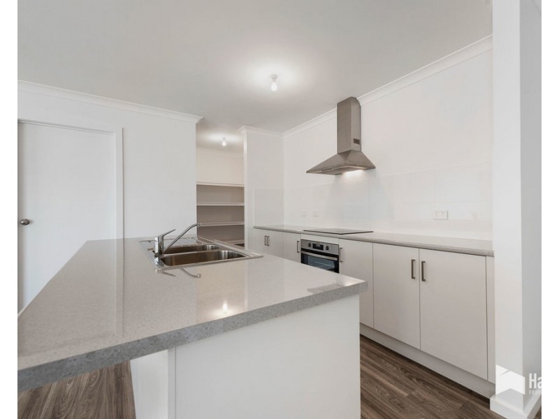 14 Club Drive, Shearwater TAS 7307