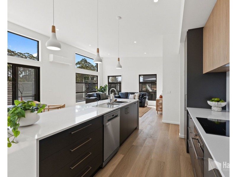 1/28 Gadsby Street, Stony Rise TAS 7310