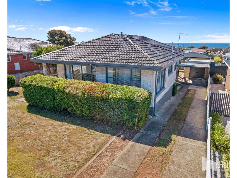 18 Morgan Court, Devonport TAS 7310