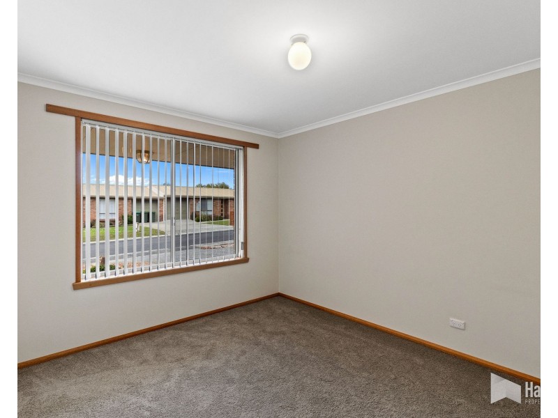 2/13 Arden Avenue, Devonport TAS 7310