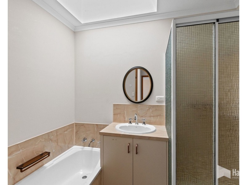2/13 Arden Avenue, Devonport TAS 7310