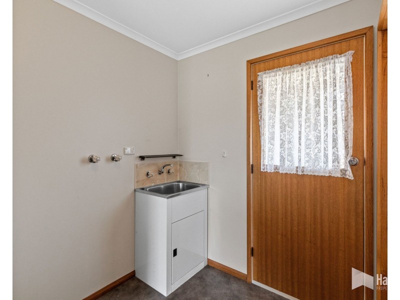 2/13 Arden Avenue, Devonport TAS 7310