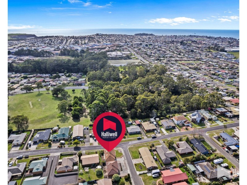 2/13 Arden Avenue, Devonport TAS 7310