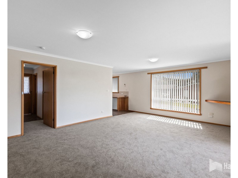 2/13 Arden Avenue, Devonport TAS 7310
