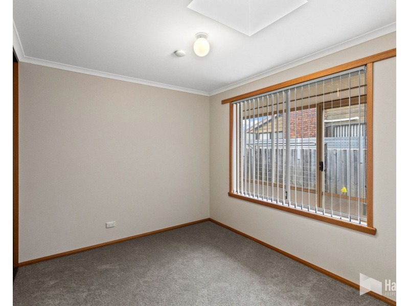 2/13 Arden Avenue, Devonport TAS 7310