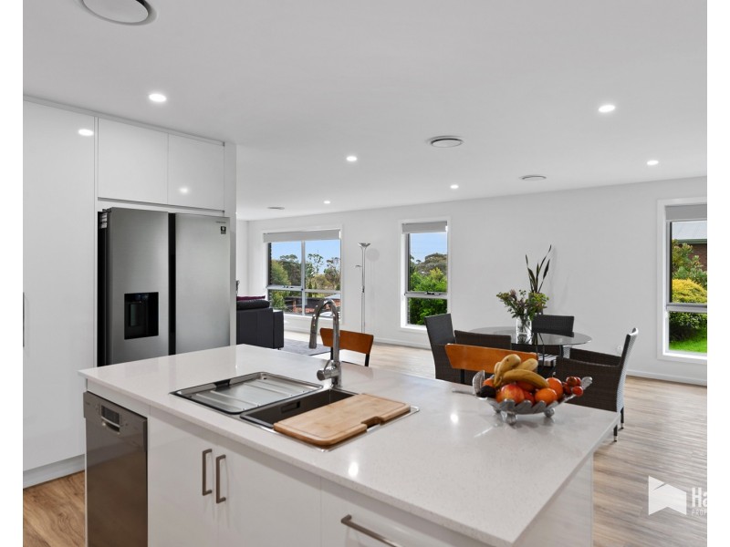 65 River Road, Ambleside TAS 7310