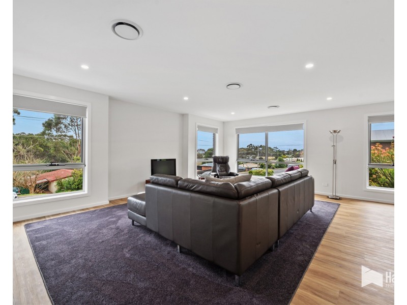 65 River Road, Ambleside TAS 7310