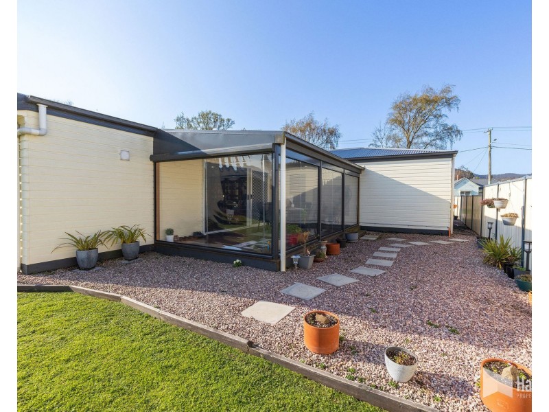 130a Main Street, Sheffield TAS 7306