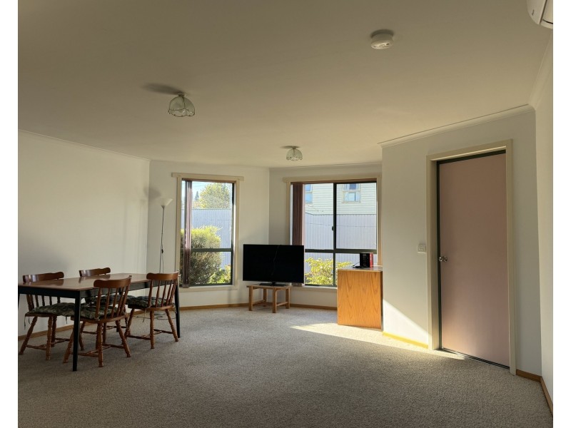 1/71 Stewart Street, Devonport TAS 7310