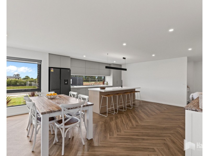 8 Cassia Drive, Ulverstone TAS 7315