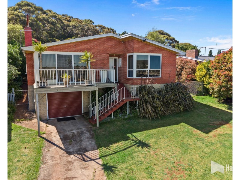 12 Riverview Avenue, East Devonport TAS 7310