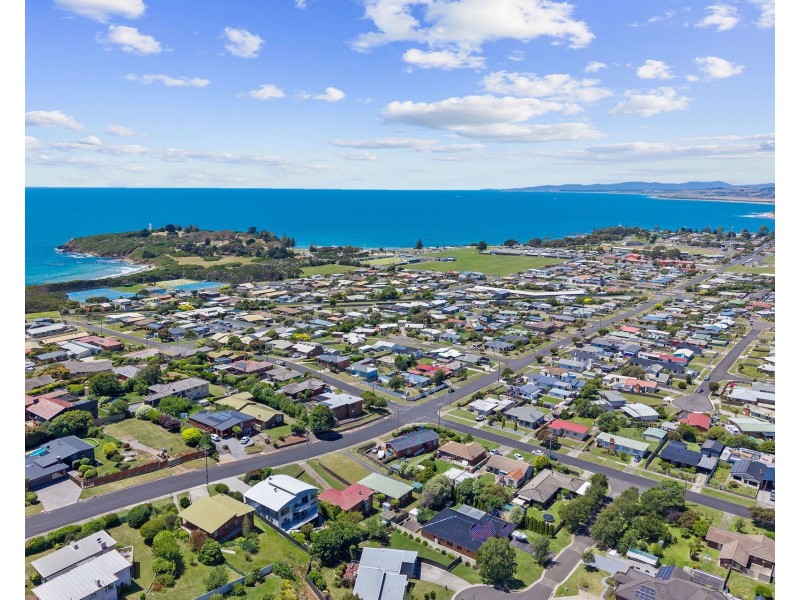 115 James Street, Devonport TAS 7310