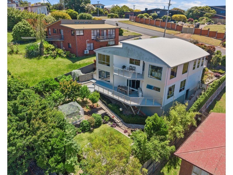 115 James Street, Devonport TAS 7310