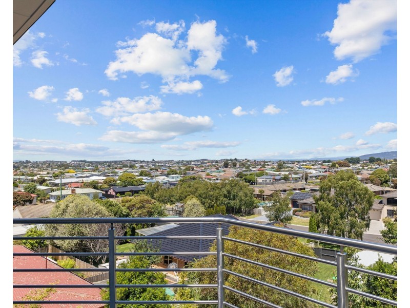 115 James Street, Devonport TAS 7310